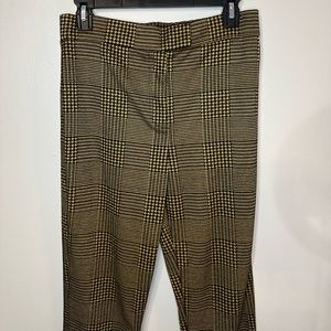 black and yellow Wild Fable patterned pants!